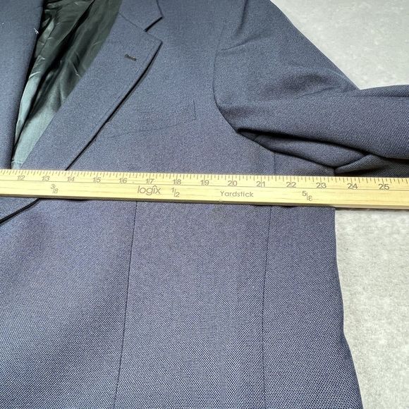 Palm Beach Blazer Mens Size 46 Solid Navy Blue Two Gold Buttons Wool Blend - Picture 4 of 14